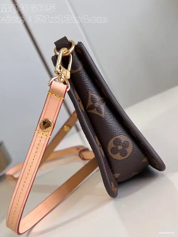 Pouch-21.5*13*4.5CM Lexington LOUIS VUITTON 0606